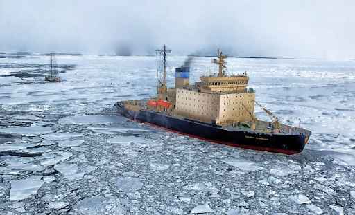 Арктика сегодня: мазут, новый порт и круизный туризм