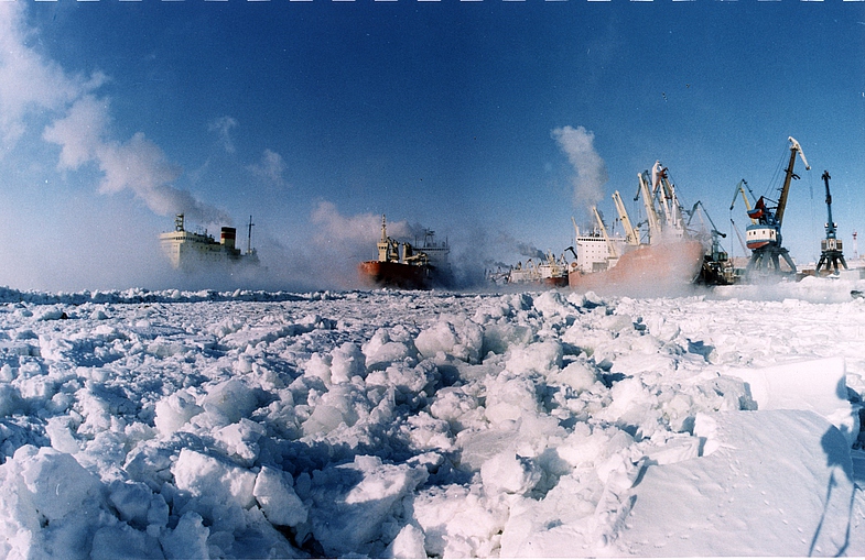 Арктика сегодня: ледокол, газодобыча и растущий грузооборот