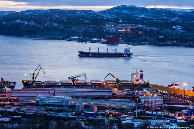 Арктика сегодня: очередное расширение, дружба со штатами и Мурманский порт