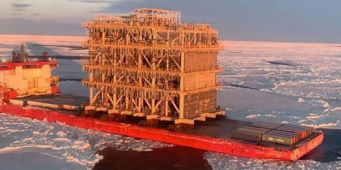 Арктика сегодня. Модуль для «Арктик СПГ 2» доставлен в Мурманск по Севморпути за пределами «навигационного окна»