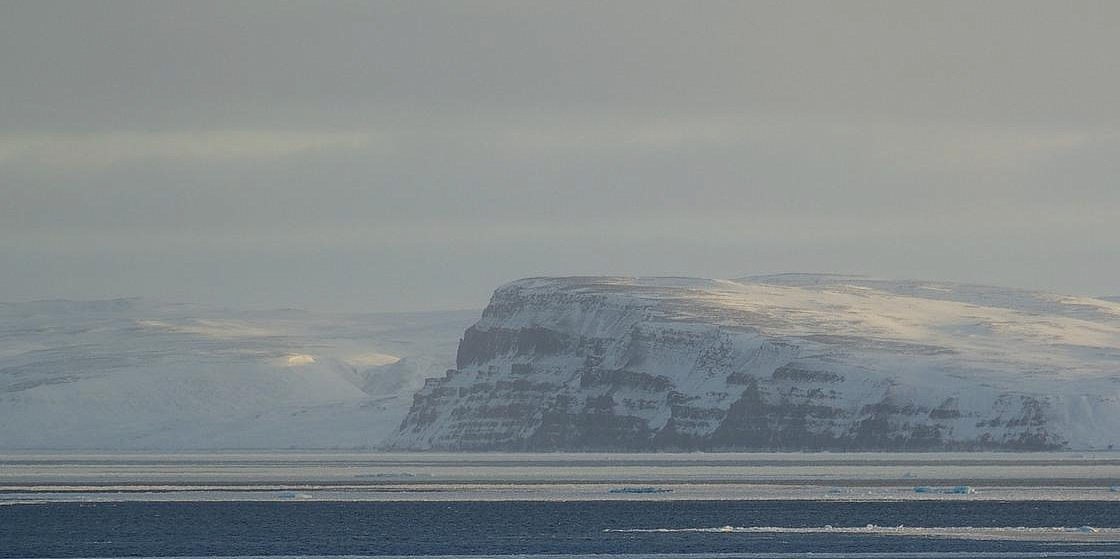 Арктика сегодня: перевалка, реагенты и Зимняя школа